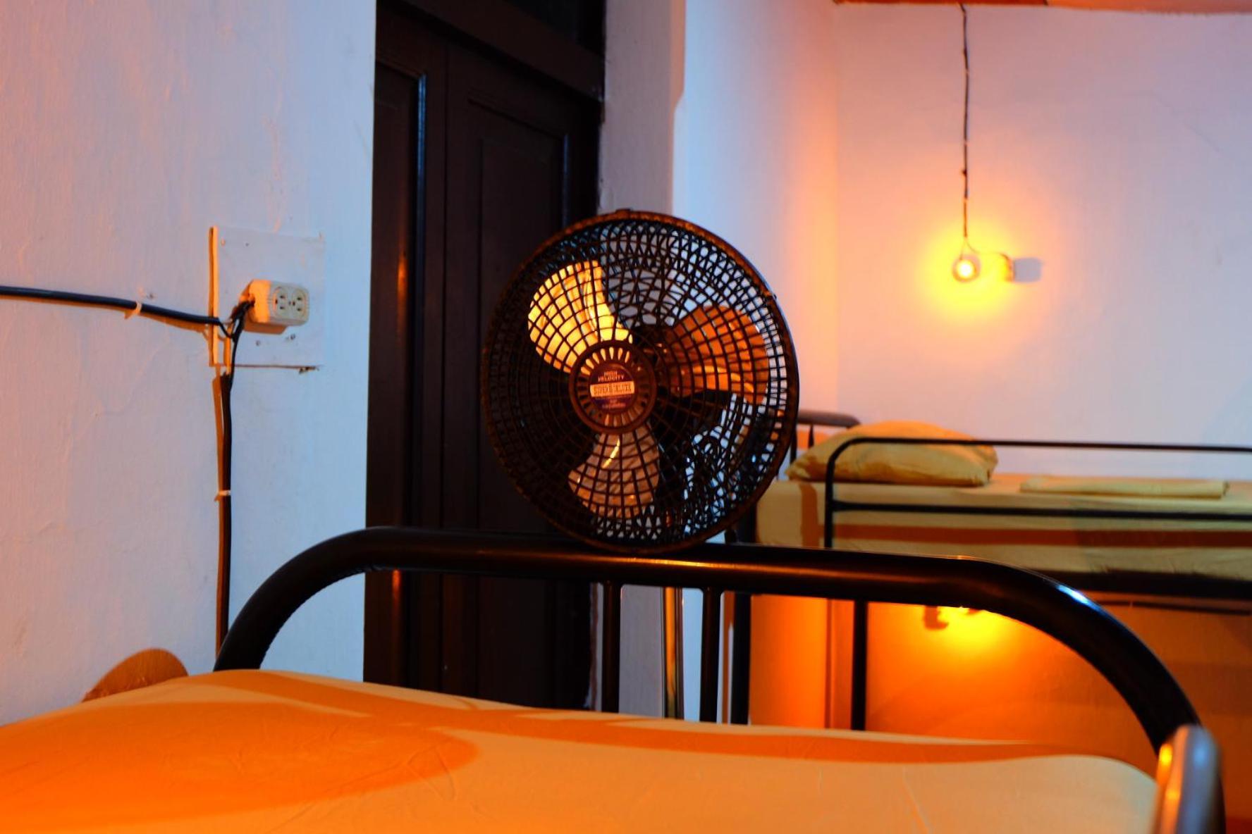 Deakachimba Hostel Granada  Kültér fotó