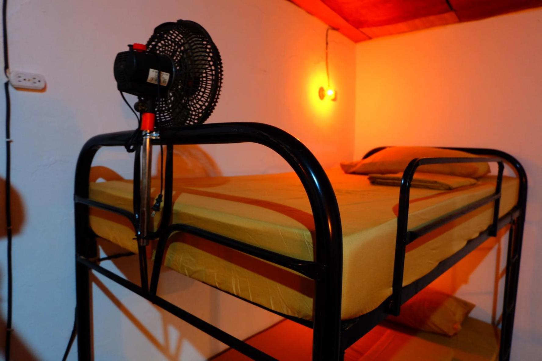 Deakachimba Hostel Granada  Kültér fotó