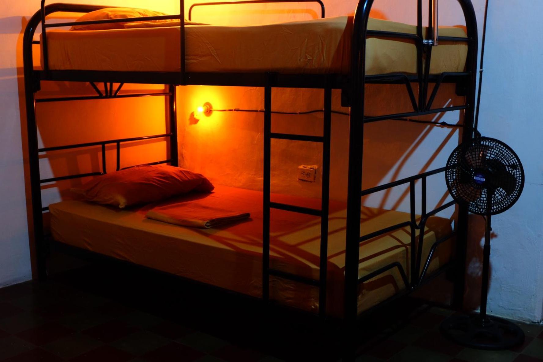 Deakachimba Hostel Granada  Kültér fotó